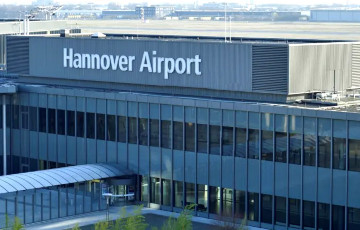 Третий за неделю аэропорт Германии остановил работу из-за дронов