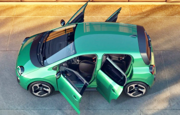 Долгожданную доступную модель Renault показали в деталях на новых фото