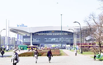 They Closed The Central Station In Warsaw