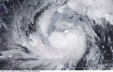 Около Филиппин образовался супертайфун