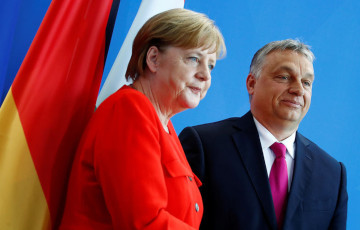 Орбан: Меркель крычала на мяне часцей, чым жонка