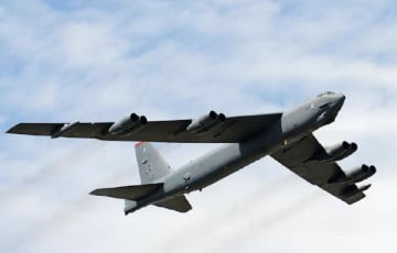 US B-52 Heavy Bombers Conduct Exercises Over Germany