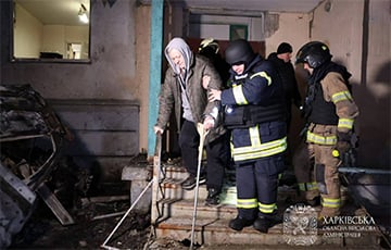 Расія ўдарыла па жылой шматпавярхоўцы ў Харкаве