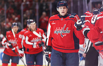 Белорусские хоккеисты отличились в НХЛ