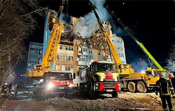 В Тернополе под завалами многоэтажки до сих пор ищут 22 человека