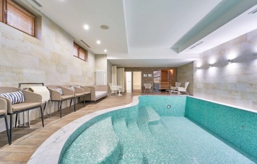 В Минске продают квартиру с бассейном