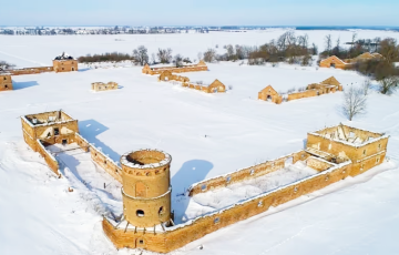 Белорусам предложили купить ферму-«замок» XIX века