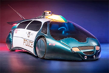 Полицейское авто из «Назад в будущее 2» выставлено на аукцион за $100 000