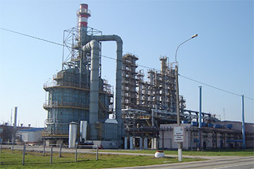 Дроны ударили по одному из крупнейших НПЗ России