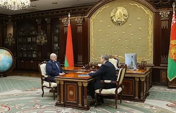 Lukashenko Increasingly Meets With A Medical Official
