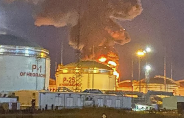 В Орловской области России пылает НПЗ