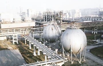 A Large Chemical Plant In Russia Goes Up In Flames After A Drone Attack