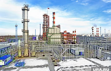 Беспілотнікі паразілі найбуйнейшы НПЗ «Роснефти» ў Сызрані