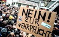 В Германии тысячи школьников вышли на протесты