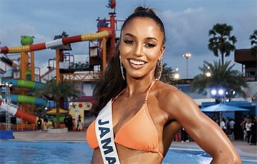 Удзельніца конкурсу «Міс Сусвет» падчас дэфіле звалілася са сцэны і атрымала цяжкую траўму галавы