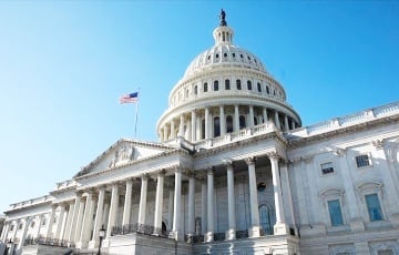 Конгресс США ограничил вывод американских войск из Европы и Южной Кореи