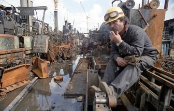 Shift Workers In Russia Began To Be Massively Delayed In Their Salaries