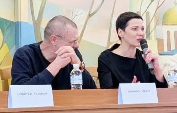 Германия планирует принять Бабарико и Колесникову