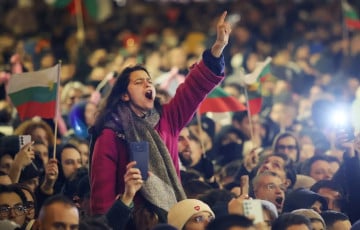 «Не кормите свинью»: протесты в Болгарии привели к отставке правительства