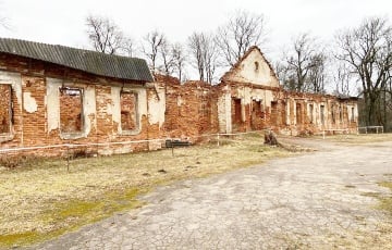 Паблізу Мінска прадаюць амаль 250-гадовую сядзібу