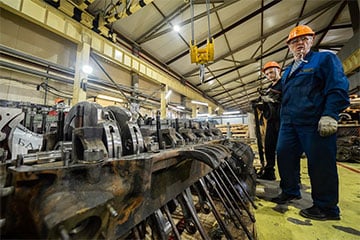 Работникам стратегического завода военно-морского флота РФ  перестали платить зарплаты