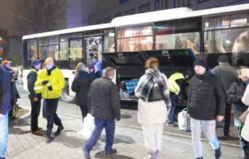 More Than 100 Former Belarusian Political Prisoners Arrived In Warsaw From Ukraine