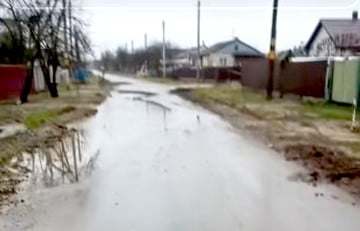 В агрогородке Речицкого района в сентябре положили новый асфальт