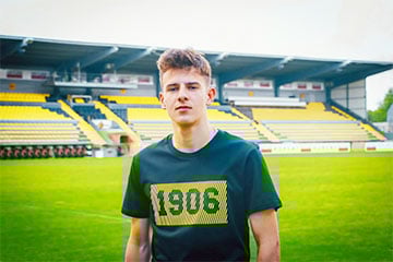 Белорусский футболист дебютировал в чемпионате Бельгии