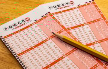 В США мужчина сорвал один из самых крупных джекпотов в лотерее