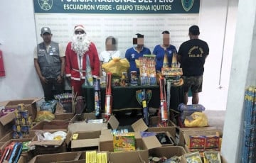 У Перу паліцэйскія ў вобразе Санта-Клаўсаў правялі гучную спецаперацыю