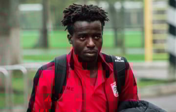 Гвинейский нападающий «Нафтана» попал в серьезное ДТП