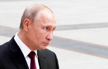 Пуцін з гнілым селядцом