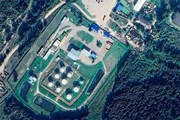 На пашкоджанай нафтабазе ў Калужскай вобласці РФ працягваецца маштабны пажар