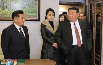 Independent: Дочь Ким Чен Ына все чаще появляется в госмедиа