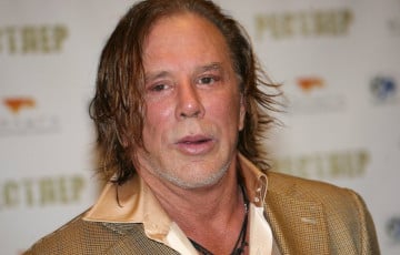 Микки Рурк собирает пожертвования, чтобы не потерять дом