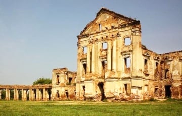 В Беларуси обещают восстановить легендарный замок