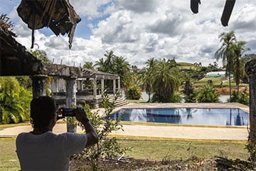 Таямнічы пакупнік набыў руіны палаца Пабла Эскабара