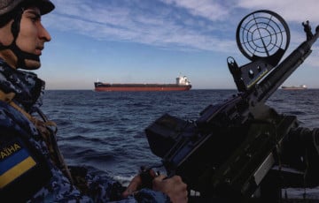 Ukrainian Coastal Defense Soldiers Destroyed Boats With Russian Landing Force On The Dnieper River