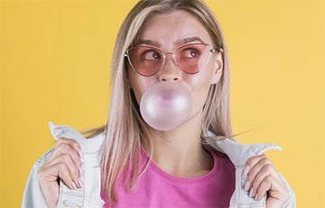 Ученые установили, что жевание жвачки может принести неожиданную пользу организму