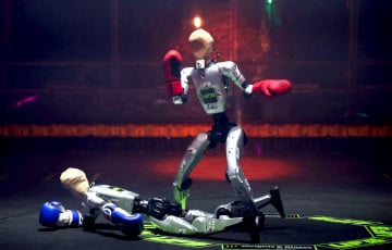 Роботы провели поединок в стиле фильма «Живая сталь»