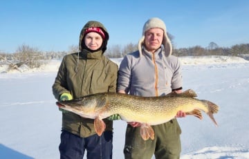 Беларускі рыбак злавіў дняпроўскага «крокадзіла»