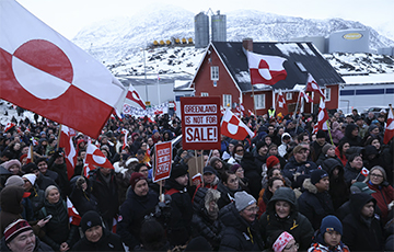 Politico: ЕС с недоверием относится к заявлению Трампа об отмене пошлин