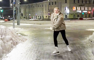 Белоруска на коньках прокатилась по тротуарам Гомеля