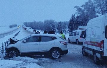 После ДТП пассажирку насмерть сбил микроавтобус