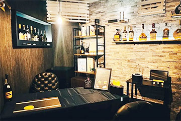 У Японіі адкрылі бар для тых, хто хоча звольніцца