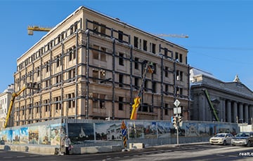 В самом центре Минска идет необычная стройка