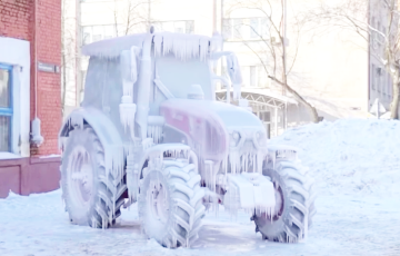 На МТЗ замарозілі трактар «Беларус»
