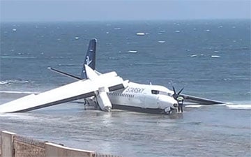 В Сомали самолет с 55 пассажирами упал вскоре после взлета