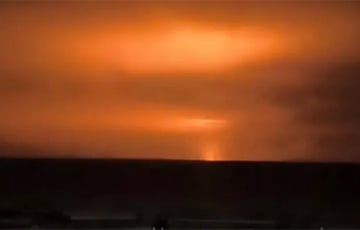 После удара «Фламинго» в Волгоградской области горит и детонирует арсенал Минобороны РФ