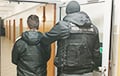 У Польшчы затрымалі восем чалавек па справе аб паветранай кантрабандзе цыгарэт з Беларусі